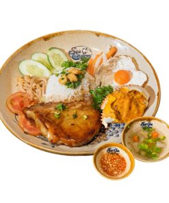 Cơm tấm sườn cốt lết bì chả trứng