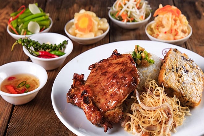 ẩm thực cơm tấm sài gòn xưa 1970s